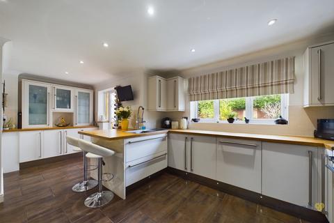 4 bedroom detached house for sale, Botts Way, Coalville