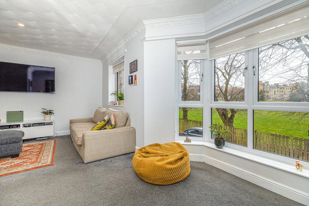 Hughenden Lane, Hyndland, Glasgow 4 bed terraced house for sale £410,000