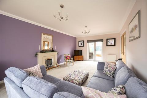 3 Forth View Place, EH22 2QS