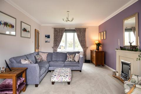 3 Forth View Place, EH22 2QS