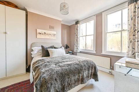 1 bedroom flat to rent, Lavender Gardens, Clapham Junction, London, SW11
