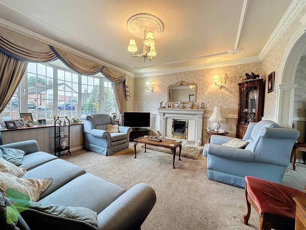 Hudson Close, Blackburn 3 bed detached house for sale £270,000