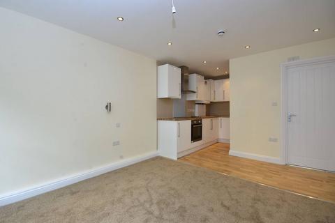 Studio to rent, Woodchurch Road, South Hampstead, London, NW6
