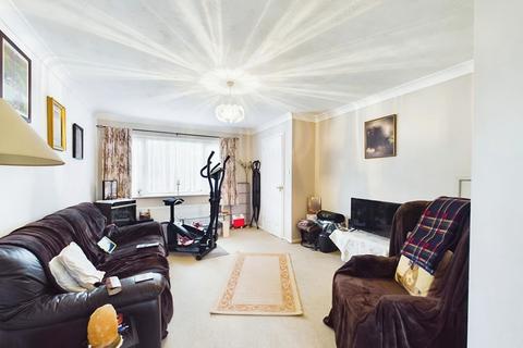 27 Crowson Way, Deeping St James, Peterborough, PE6 8EY