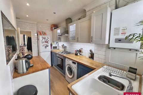 2 bedroom apartment for sale, Oakleigh Road North, London