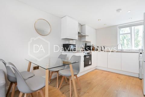 2 bedroom flat to rent, Queens Avenue, Muswell Hill , London