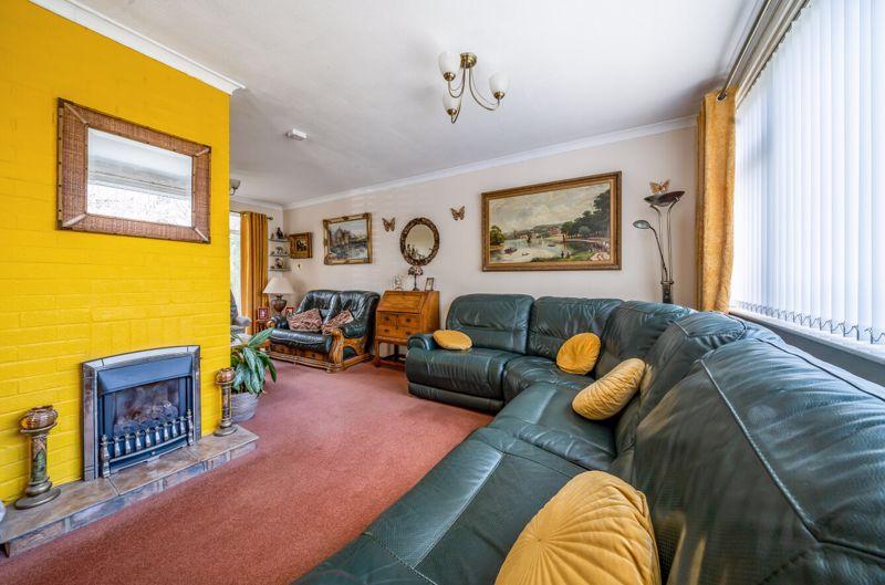 Shirley Gardens, Rusthall, Tunbridge... 4 bed semidetached house for