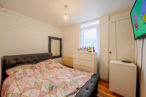3 bedroom maisonette for sale, Tawney Road, Thamesmead