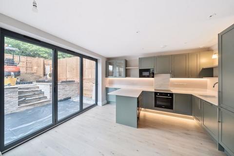 72 Selcroft Road, Purley, CR8 1AH