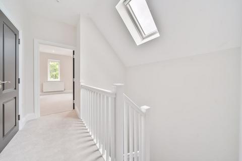72 Selcroft Road, Purley, CR8 1AH