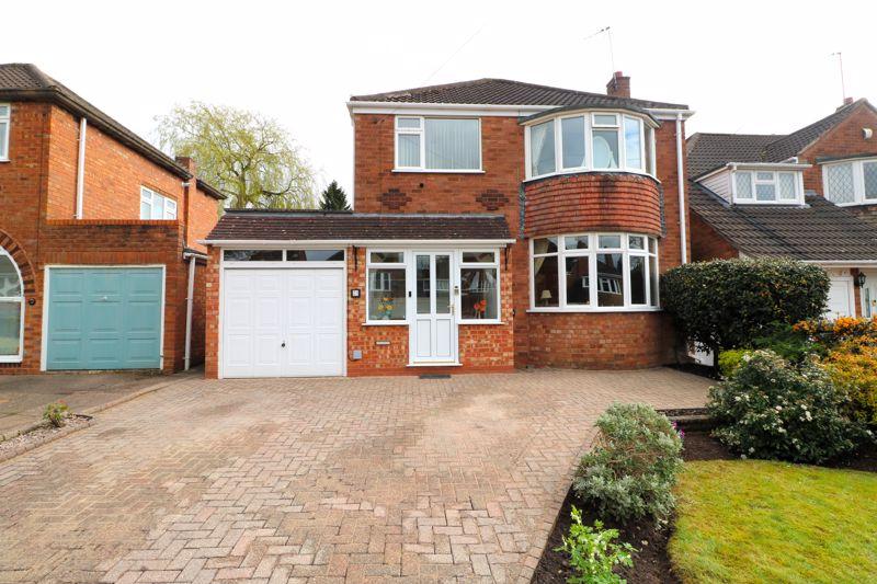 Woodside Close, Walsall 3 bed detached house £435,000