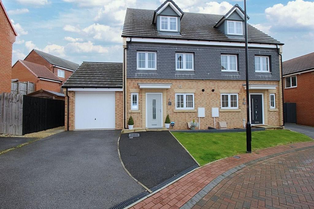 12 Honeydew Way, Mosborough, Sheffield 4 bed semidetached house for