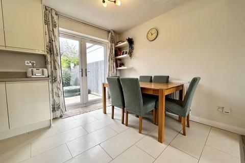 5 Calcutt Close, Dunstable, LU5 4NL