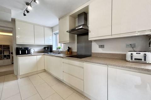 5 Calcutt Close, Dunstable, LU5 4NL