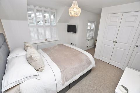 4 bedroom terraced house for sale, Tennison Way, Maidstone