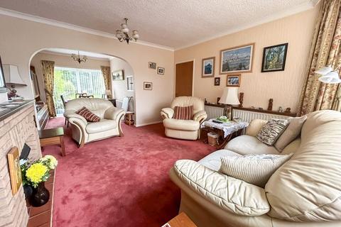 4 bedroom semi-detached house for sale, Bankside Crescent, Streetly, Sutton Coldfield, B74 2HY