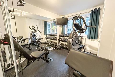 10 Linforth Drive, Sutton Coldfield, B74 2EQ