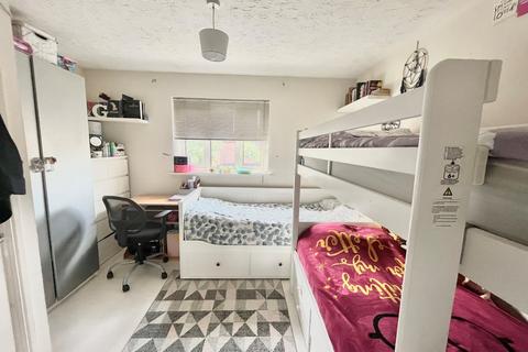 9 Fuchsia Close, Rush Green, Romford, RM7 0YZ