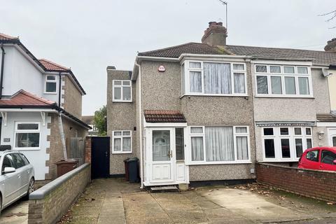 160 Gorseway, Romford, RM7 0SH