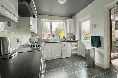 160 Gorseway, Romford, RM7 0SH