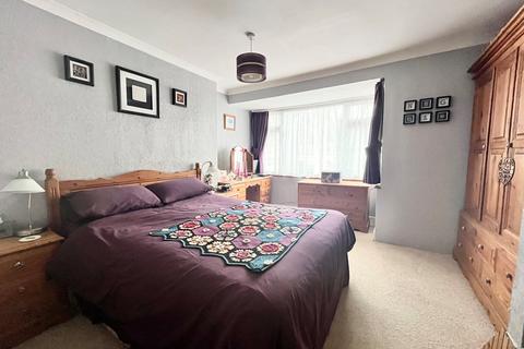 160 Gorseway, Romford, RM7 0SH