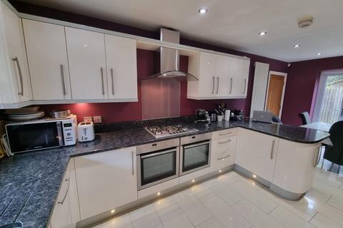 4 bedroom detached house to rent, Burlish Avenue, Olton, Solihull