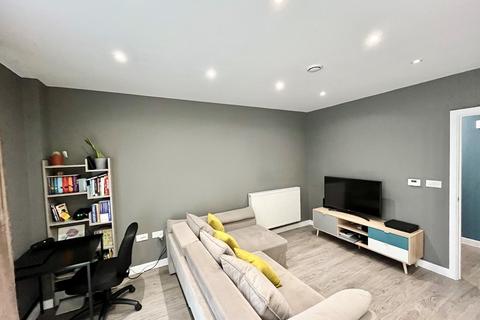 1 bedroom apartment for sale, Rainham Road North, Dagenham
