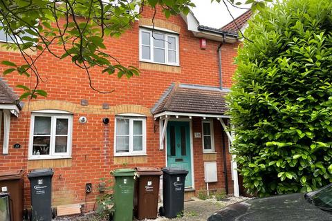 2 bedroom terraced house to rent, Campion Close, Rush Green