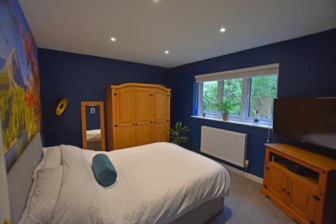 2 bedroom semi-detached bungalow for sale, Princess Close, Scarborough YO12