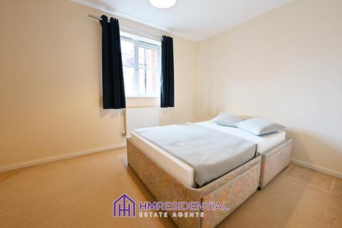 2 bedroom apartment to rent, Sanderson Villas, St James  Village NE8