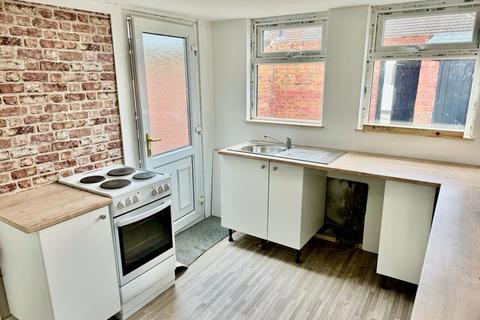 3 bedroom terraced house to rent, Eleventh Street, Hartlepool