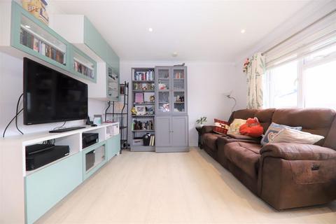 2 bedroom apartment for sale, Curtis Close, Rickmansworth WD3