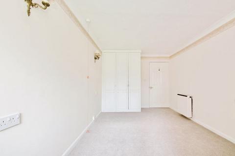 1 bedroom flat for sale, Farnham Close, Whetstone N20