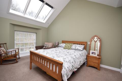 19 Keathbank Court Balmoral Road, Rattray, Blairgowrie, PH10 7HW
