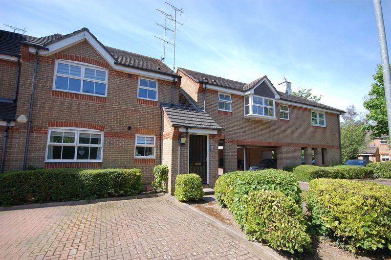 Salters Close, Rickmansworth WD3 1 bed apartment to rent £1,350 pcm
