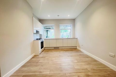1 bedroom apartment to rent, Birdhurst Road, South Croydon, CR2