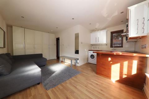 Studio for sale, Hambledon Close, Uxbridge UB8