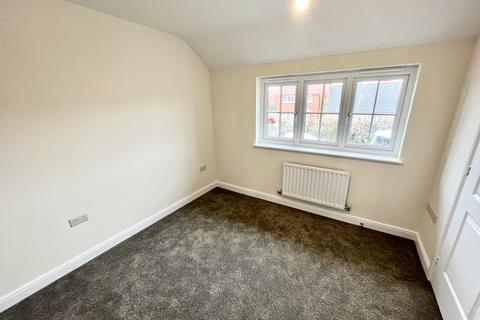 2 bedroom townhouse to rent, Thurso Way, Lubbesthorpe, LE19 4DS