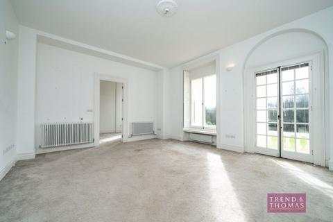 3 bedroom apartment for sale, Loudwater Drive, Rickmansworth WD3