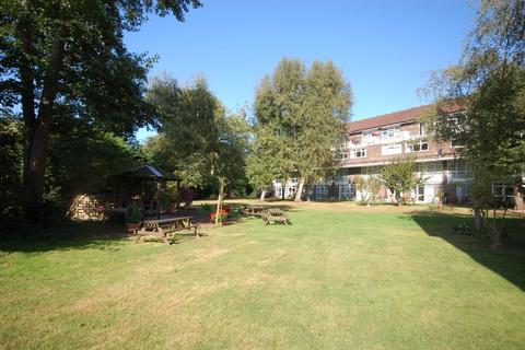 2 bedroom apartment for sale, Goral Mead, Rickmansworth WD3