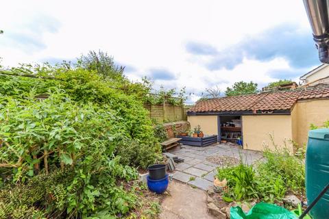 2 bedroom end of terrace house for sale, Horsecastle Close, Yatton