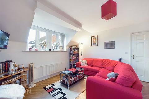 2 bedroom flat for sale, Craven Court, Crome Road, Norwich