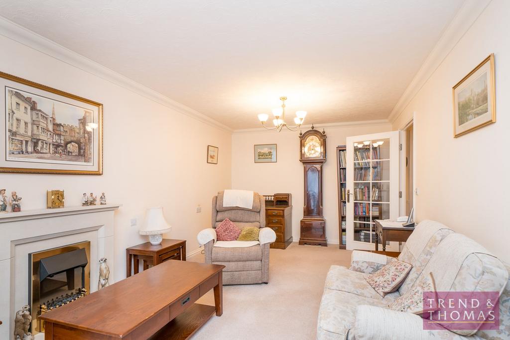 Living Room (2)
