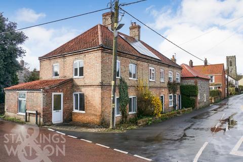 2 bedroom end of terrace house for sale, Church Street, Southrepps, Norwich