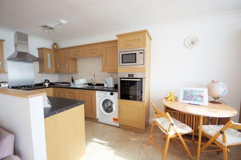 2 bedroom apartment for sale, Promenade Court, Lee-On-The-Solent, PO13