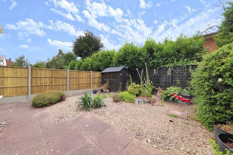 3 bedroom detached house for sale, Pineapple Road, Amersham HP7