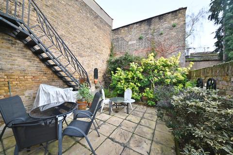 58a Crane Road, Twickenham, TW2 6RY