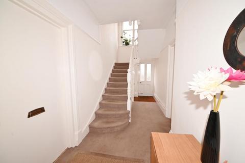2e Strafford Road, Twickenham, TW1 3AE