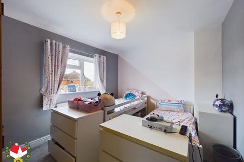 175 Tuffley Lane, Tuffley, Gloucester, GL4 0NZ