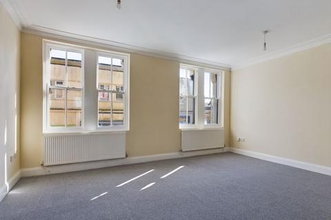 2 bedroom flat for sale, Trelowarren Street Camborne - Chain free sale, ideal first time buyer